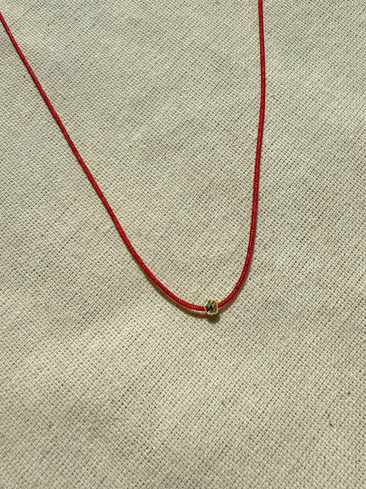 Kırmızı İpli Dorika Kolye / 925 Ayar Gümüş