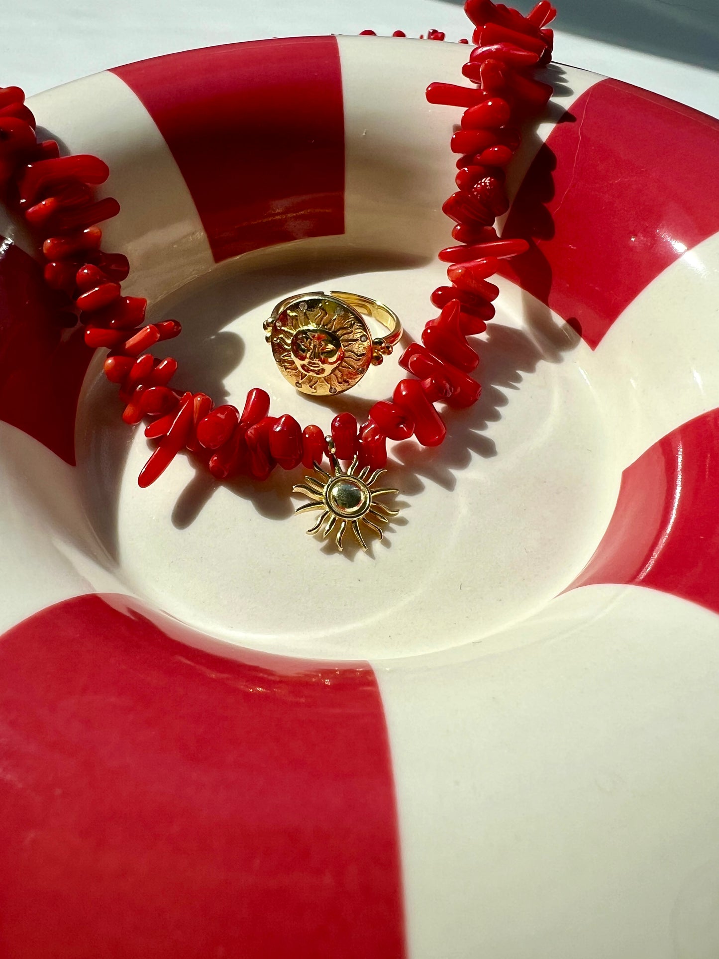 Mini Güneş Detaylı Mercan Kolye / 925 Ayar Gümüş