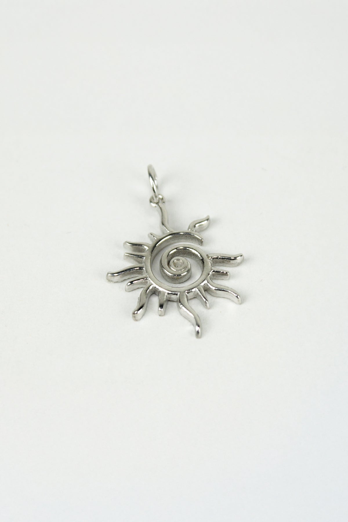 Spiral Güneş Kolye Ucu / 925 Ayar Gümüş - The Leia