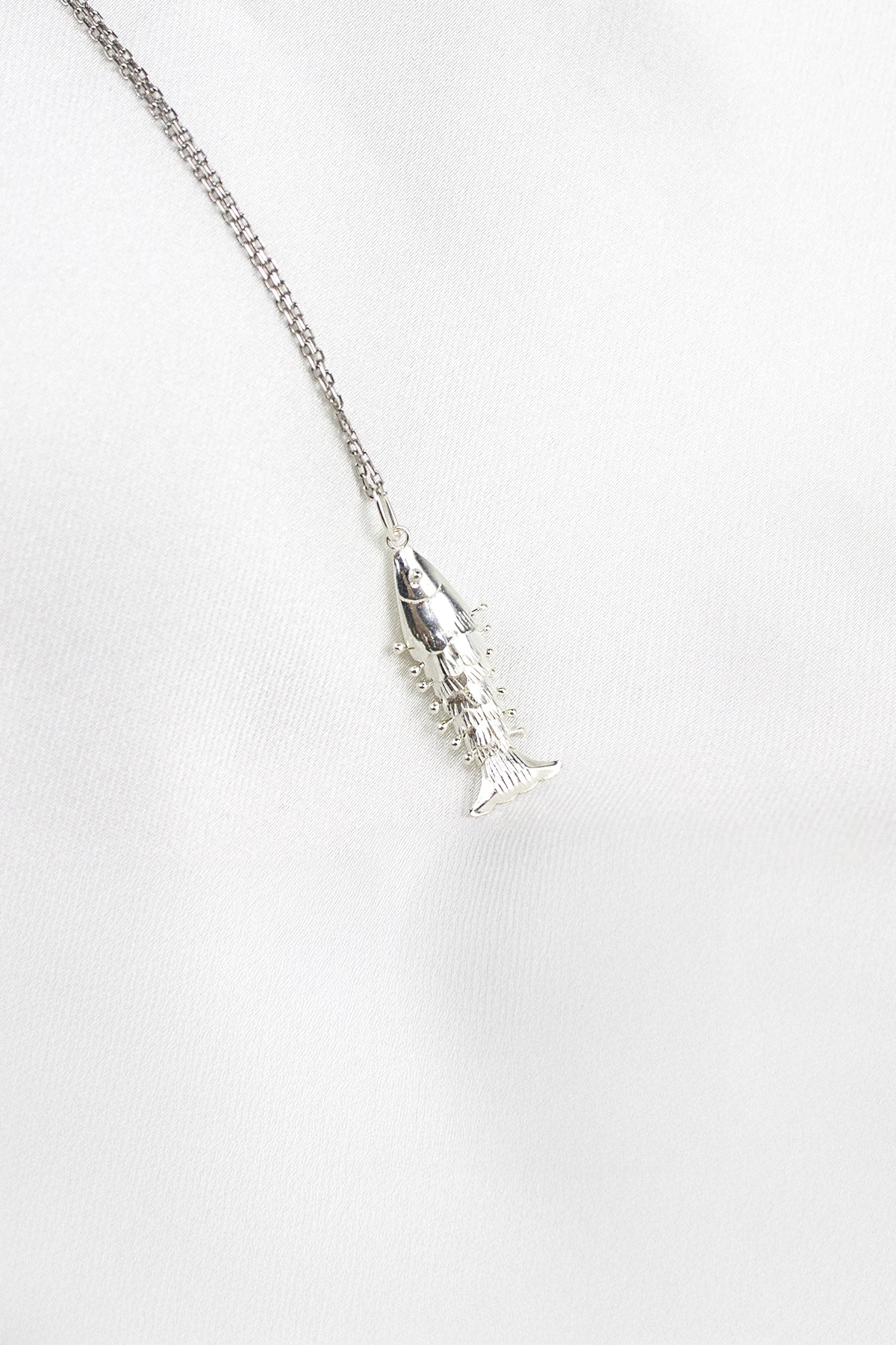 Zincirli Sallanan Balık Kolye - Silver / 925 Ayar Gümüş - The Leia