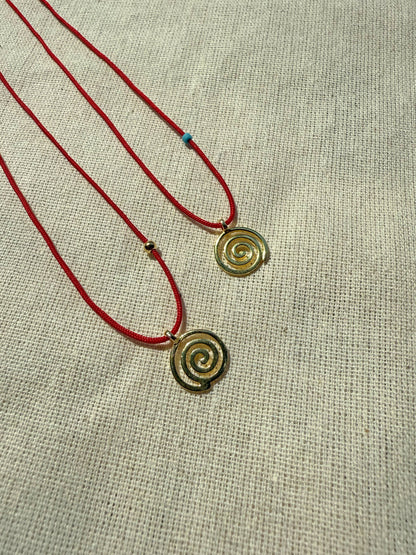 Kırmızı İpli Spiral Kolye / 925 Ayar Gümüş