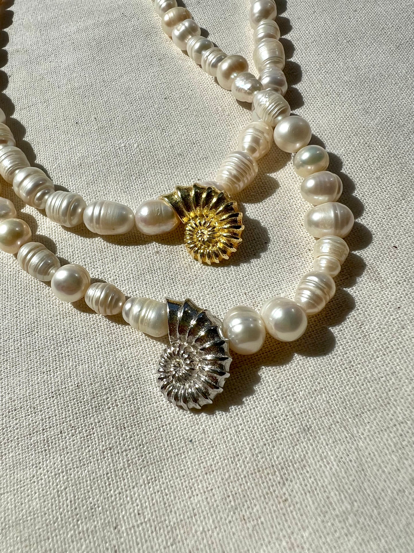 Deniz Kabuğu Detaylı İnci Kolye / 925 Ayar Gümüş