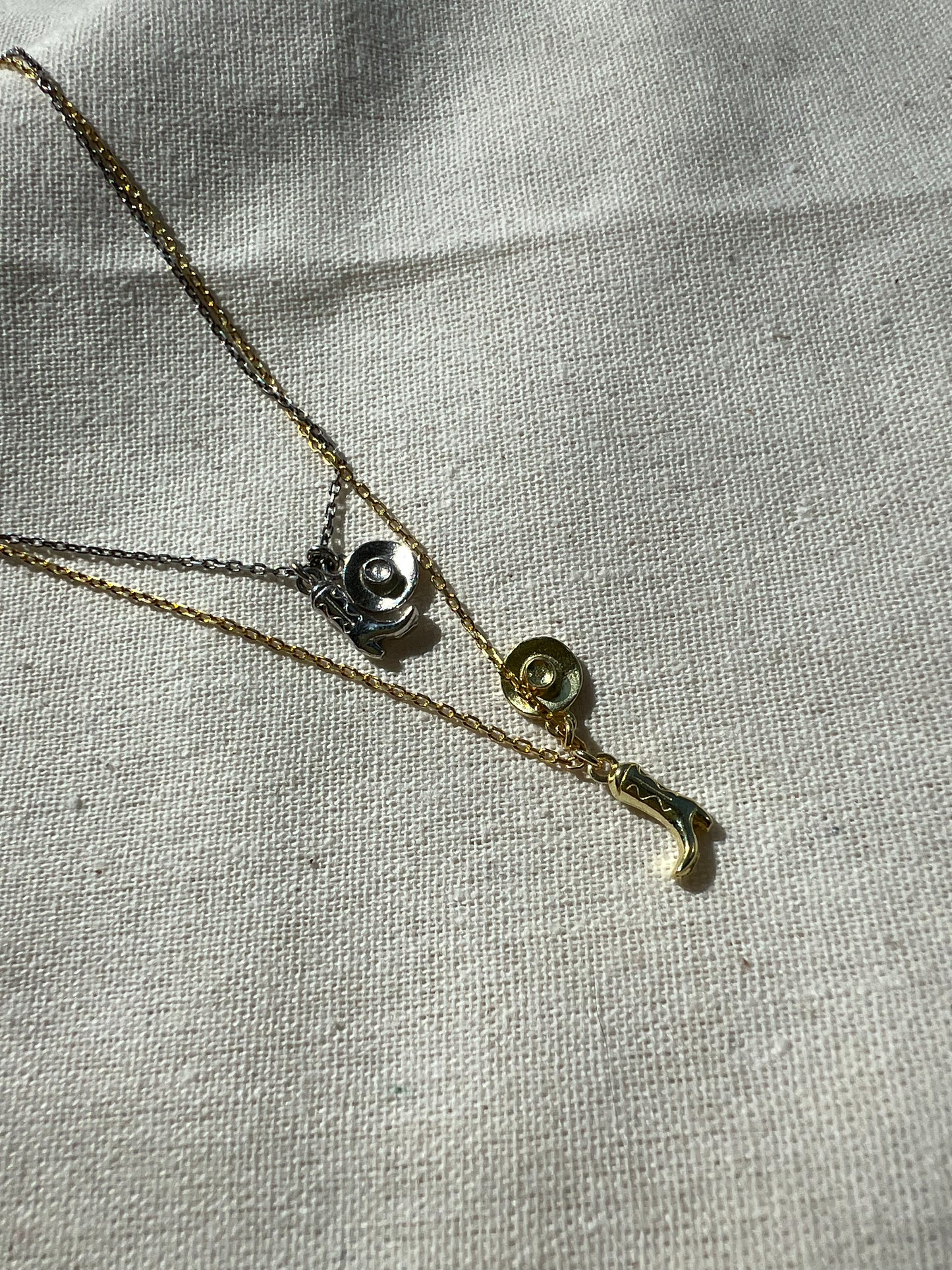 Mini Kovboy Çizme Ve Şapka Kolye / 925 Ayar Gümüş