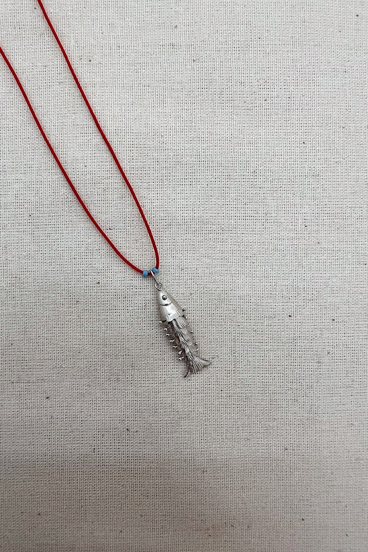 Kırmızı İpli Sallanan Balık Kolye - Silver / 925 Ayar Gümüş - The Leia