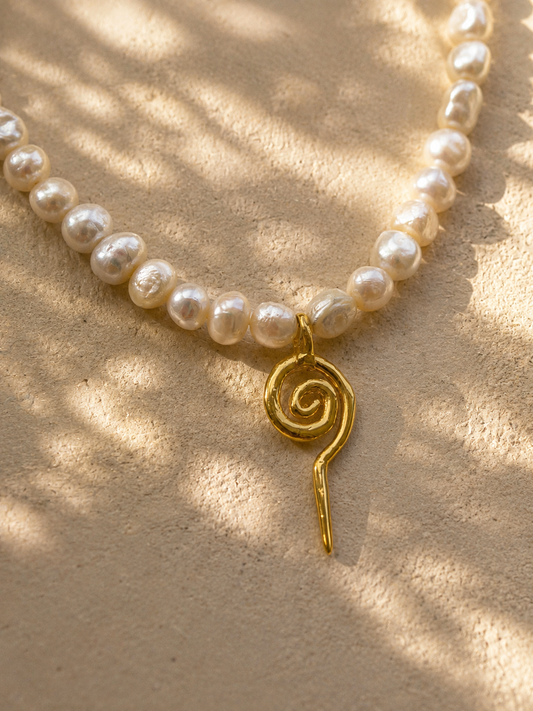 Mavi Spiral Detaylı İnci Kolye - Gold / 925 Ayar Gümüş