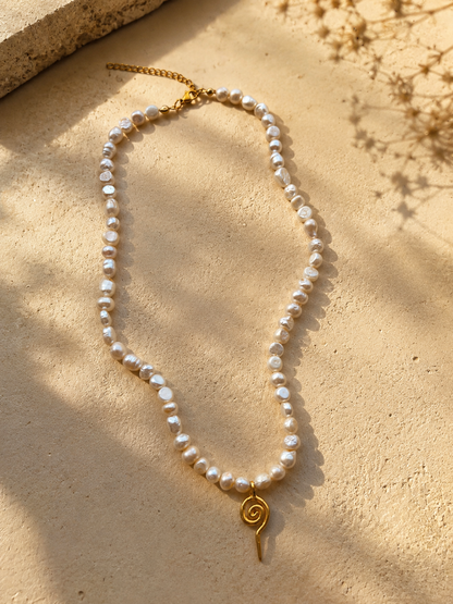 Mavi Spiral Detaylı İnci Kolye - Gold / 925 Ayar Gümüş